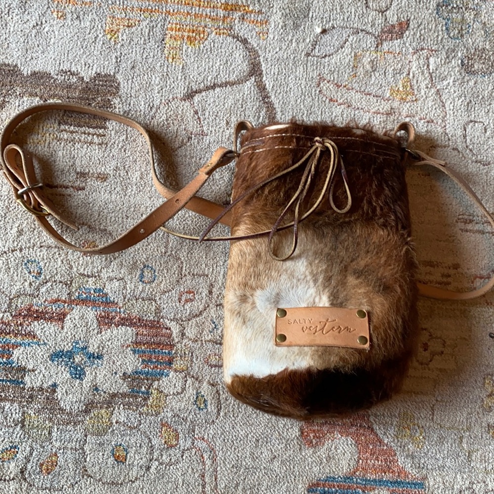 Salty weather cowhide bucket purse